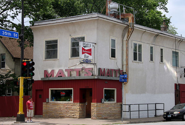 Matt's Bar